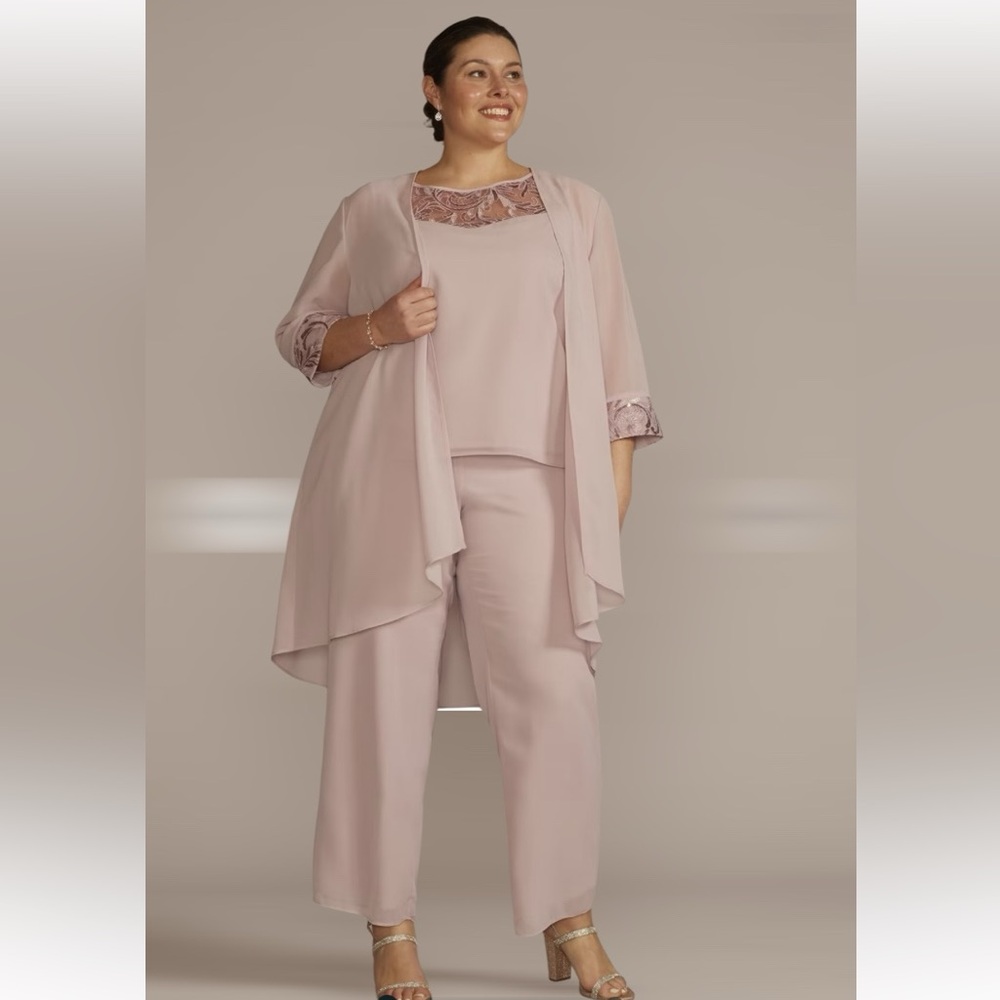 Le Bos Chic Beige Outfit